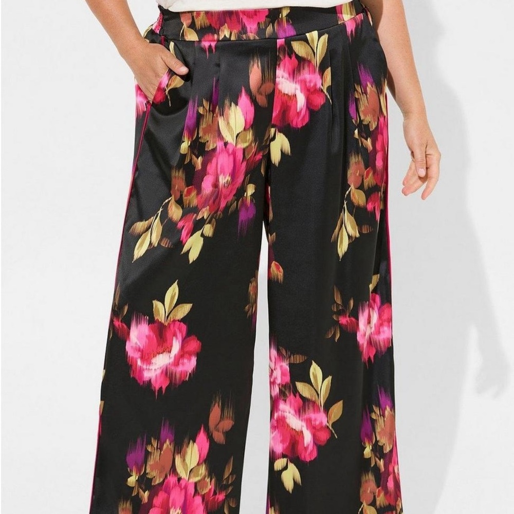 Torrid floral wide leg satin pants